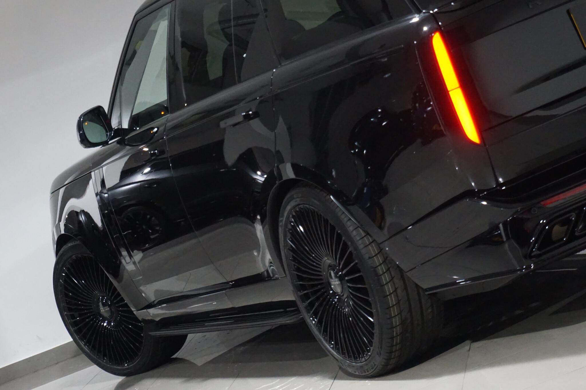 Land Rover Range Rover 3.0 D300 MHEV Autobiography SUV 5dr Diesel Auto 4WD Euro 6 (s/s) (300 ps)